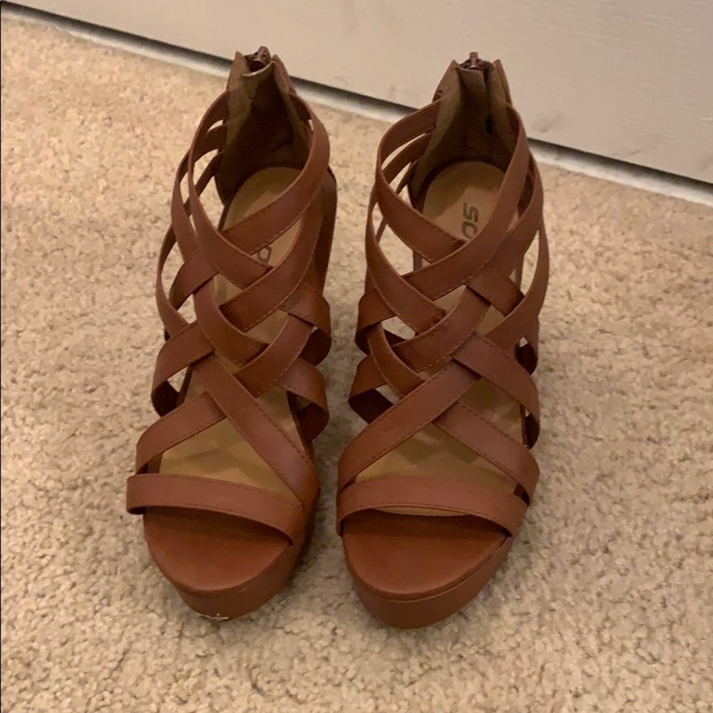 Brown Wedges 8
